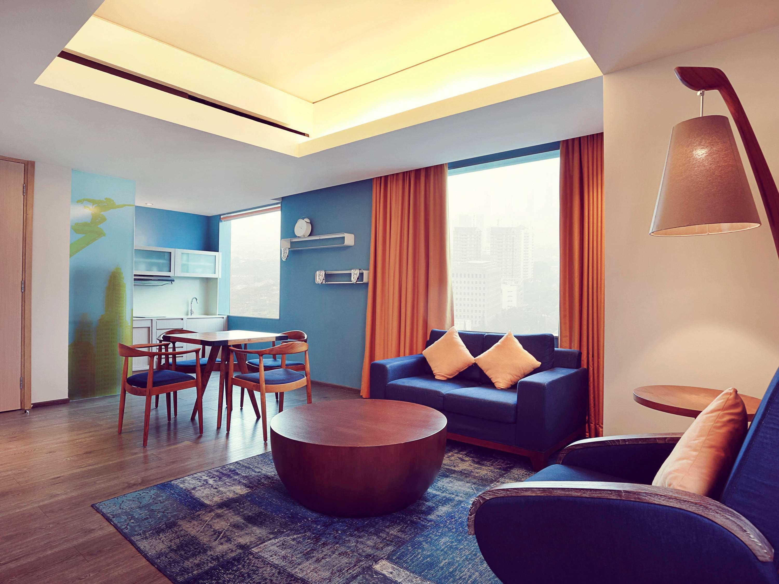 Mercure Jakarta Simatupang Exteriör bild